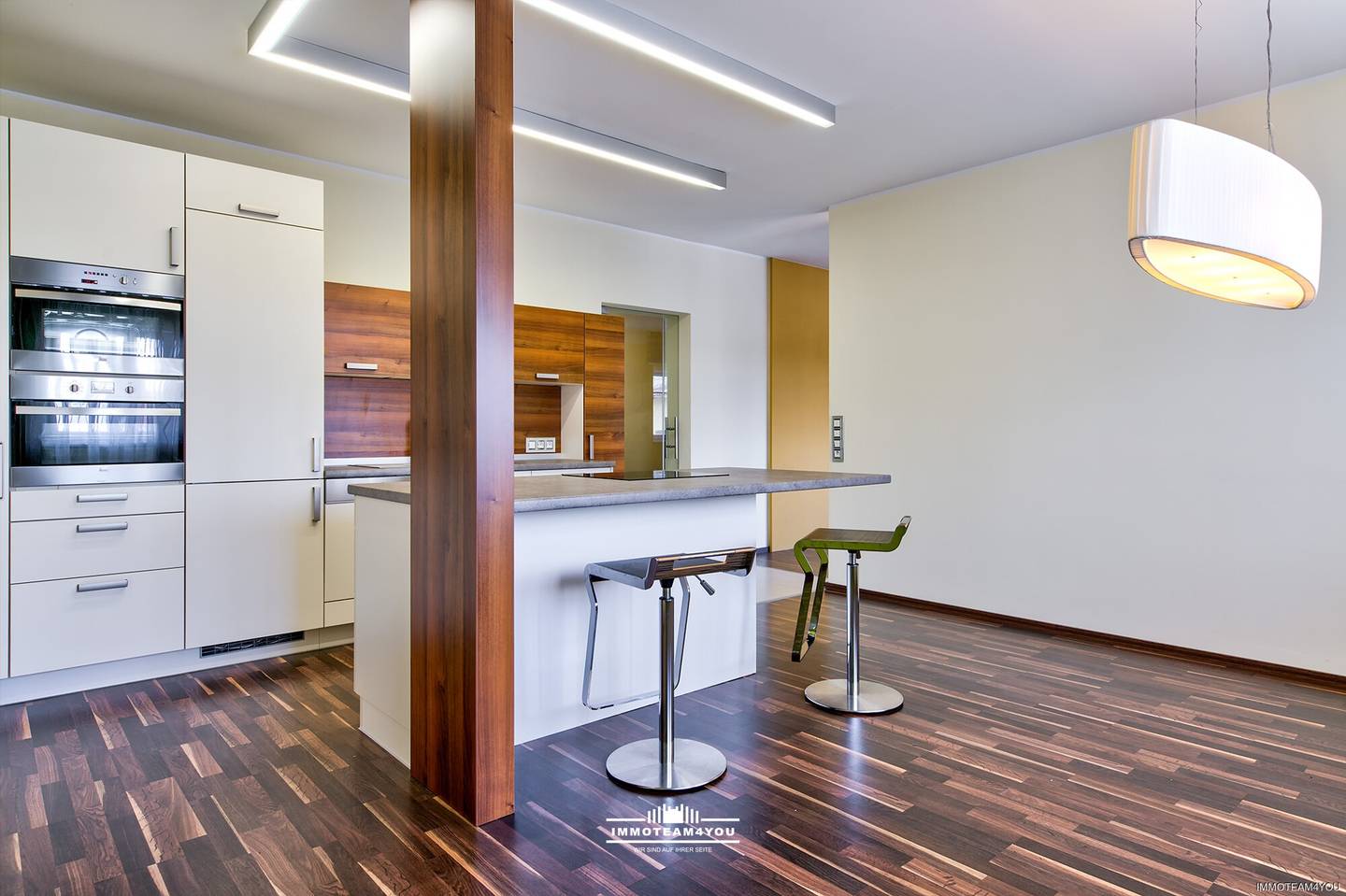 Modernized Wohnung with underground parking and sunny southwest orientation