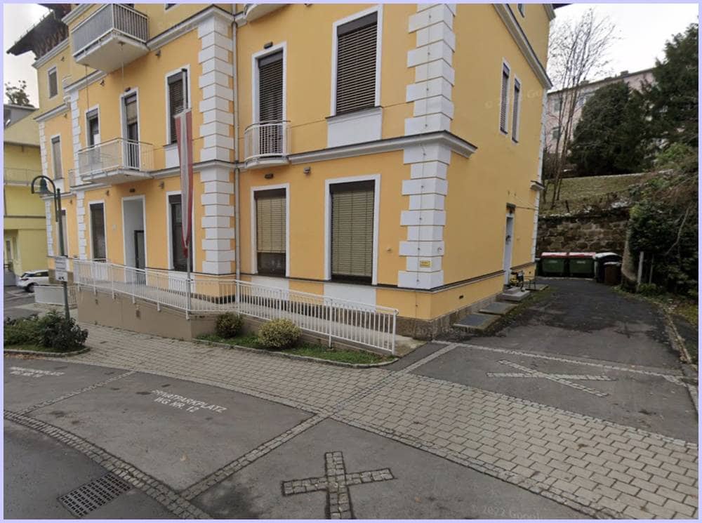 Central apartment near Kurpark with parking