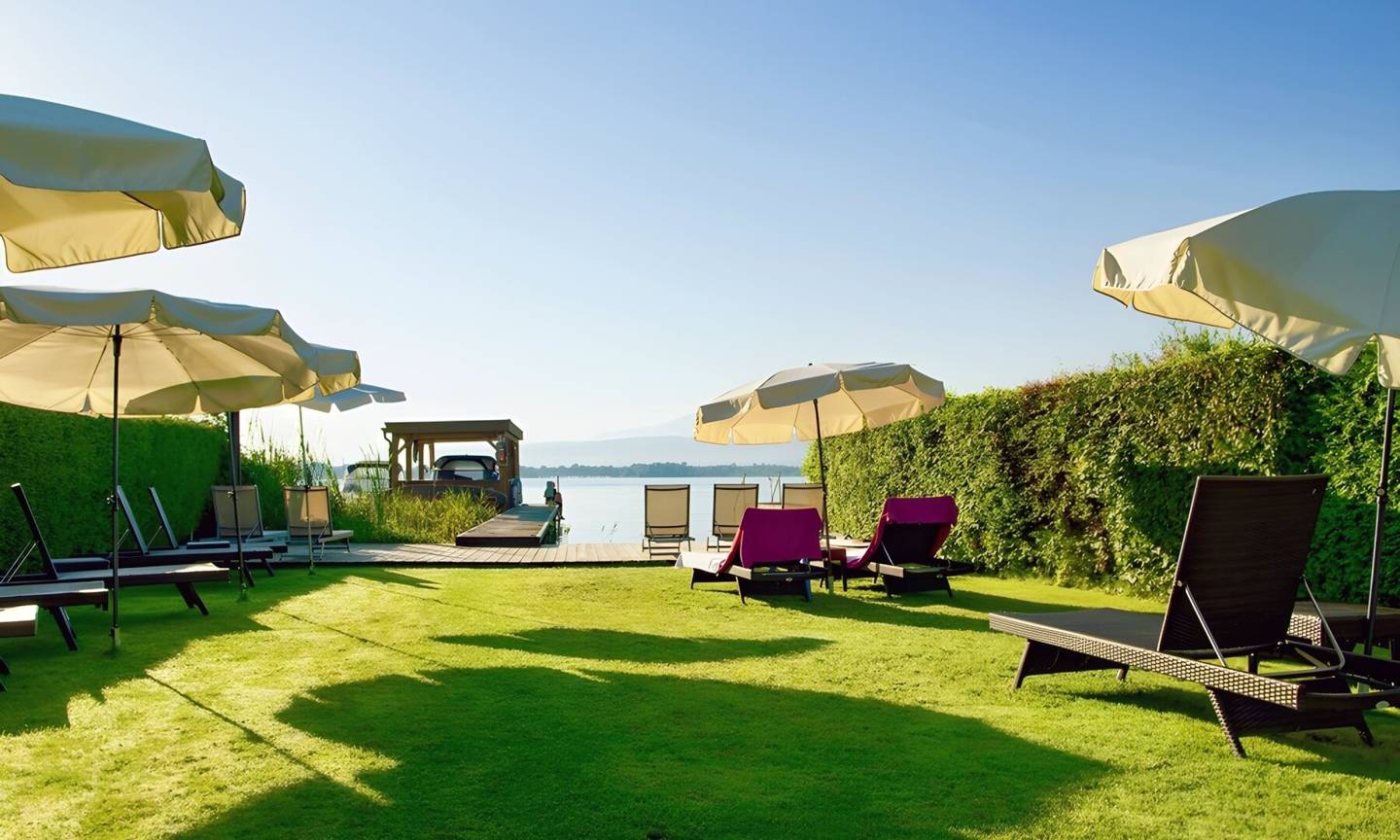 Charming garden apartment in the Feel Good Residenzen – Living with special recreational factor and private lake access