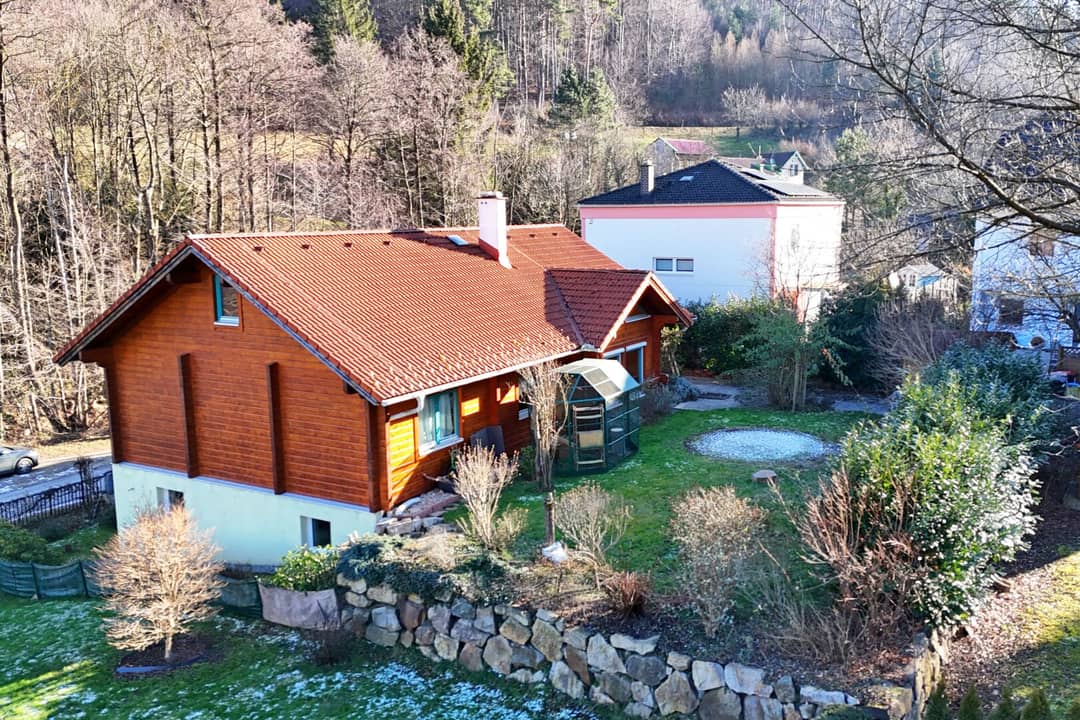 Helles Einfamilienhaus in Pressbaum, 154 m², Doppelcarport & Garten