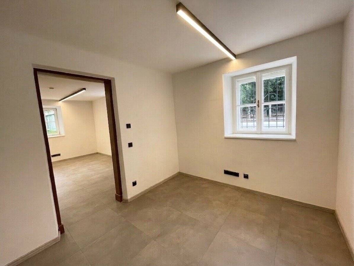 Repräsentative Büro- oder Praxisfläche in zentraler Lage