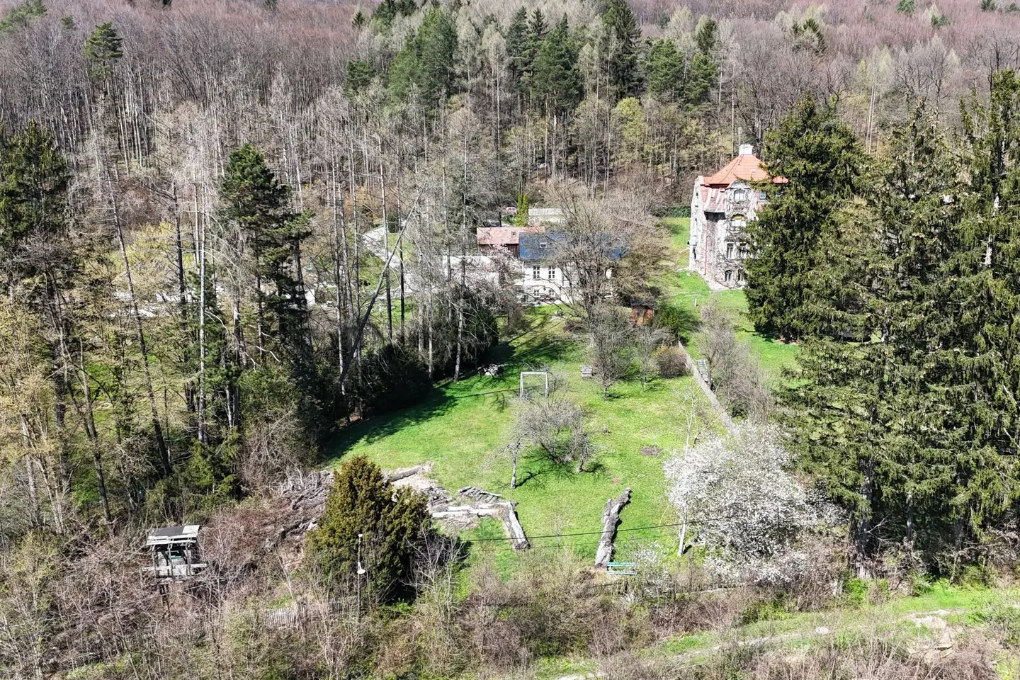 Divisible! Huge property with historic building in a dreamlike southern location on Sagberg