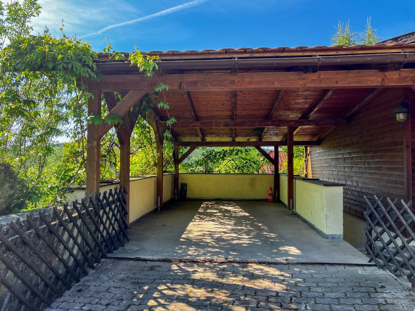 Einfamilienhaus in ruhiger Siedlungslage Nähe Norbertinum und Wienerwaldsee