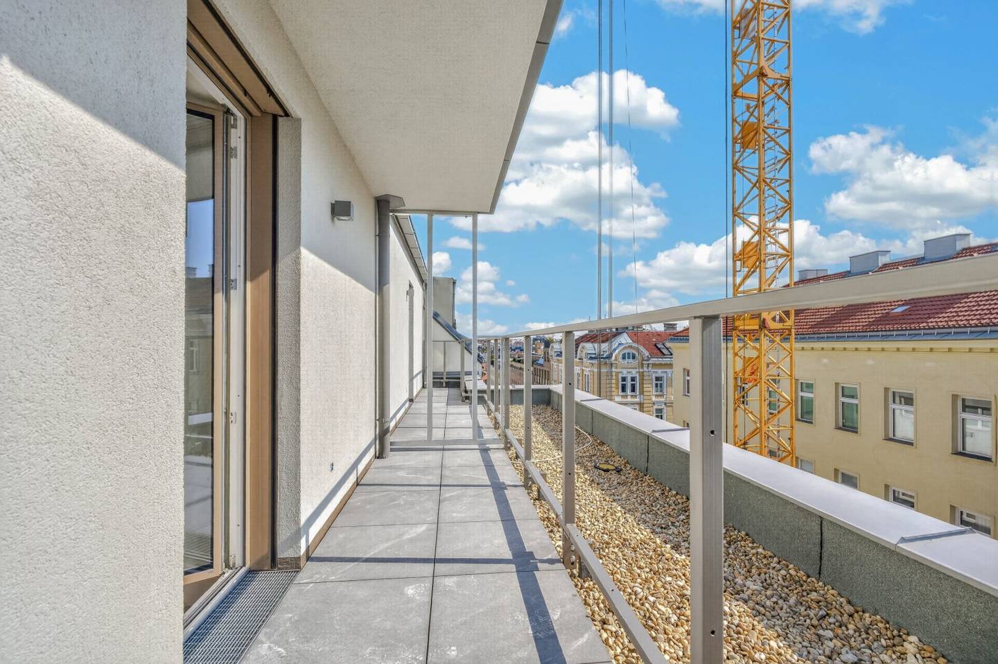 Maisonette, Air Conditioning, Balcony and Terrace