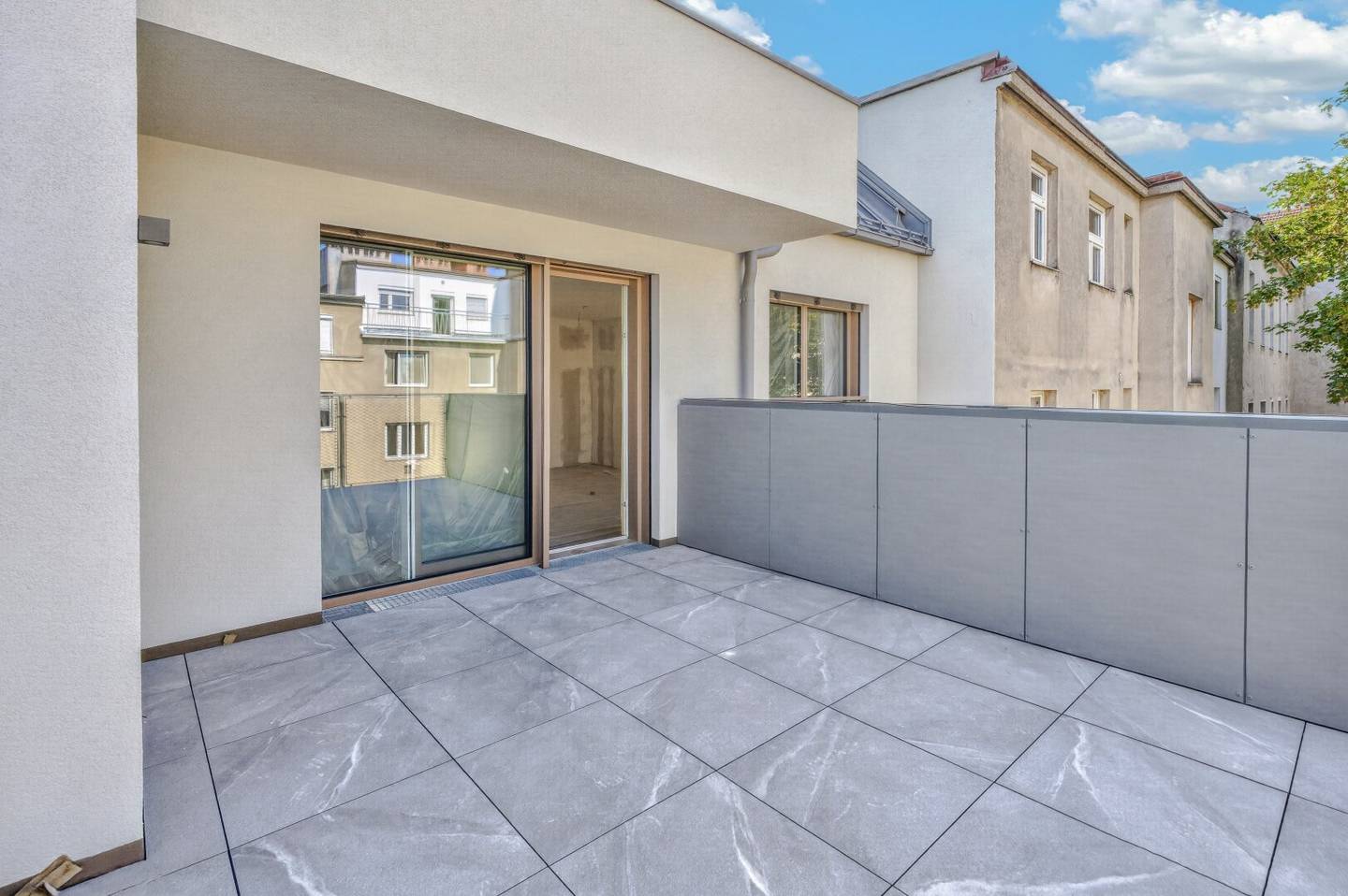 Maisonette, Air Conditioning, Balcony and Terrace