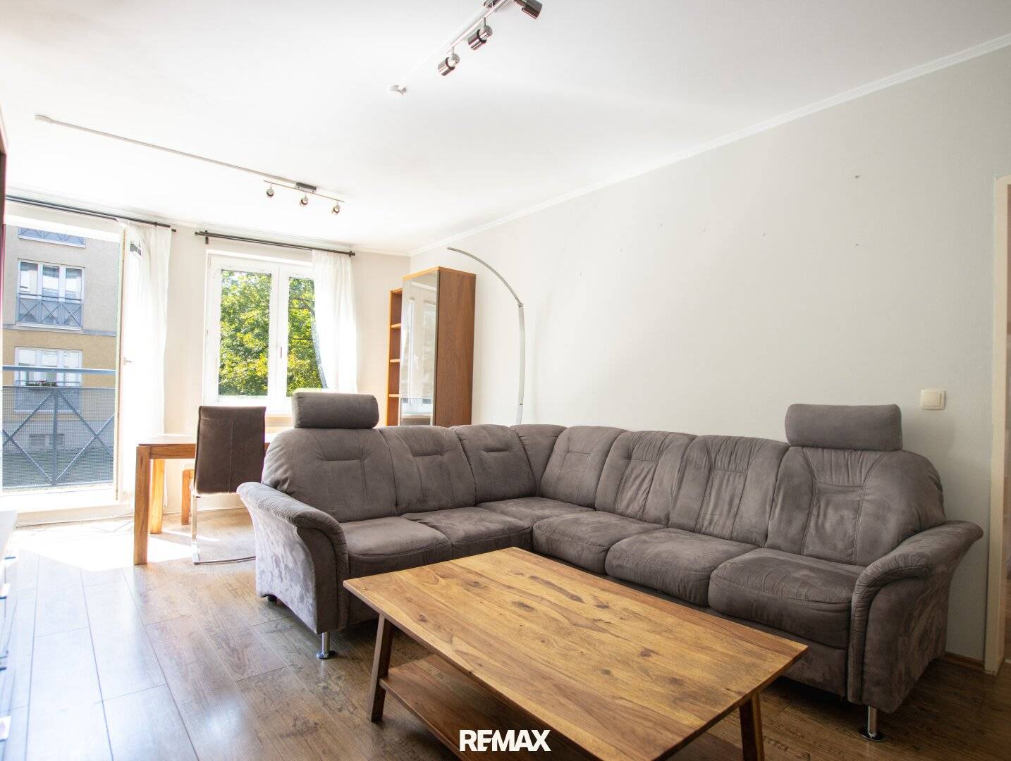 GEMÜTLICH &amp; HELL! 3-Zimmer Wohnung inkl. Tiefgaragenplatz!