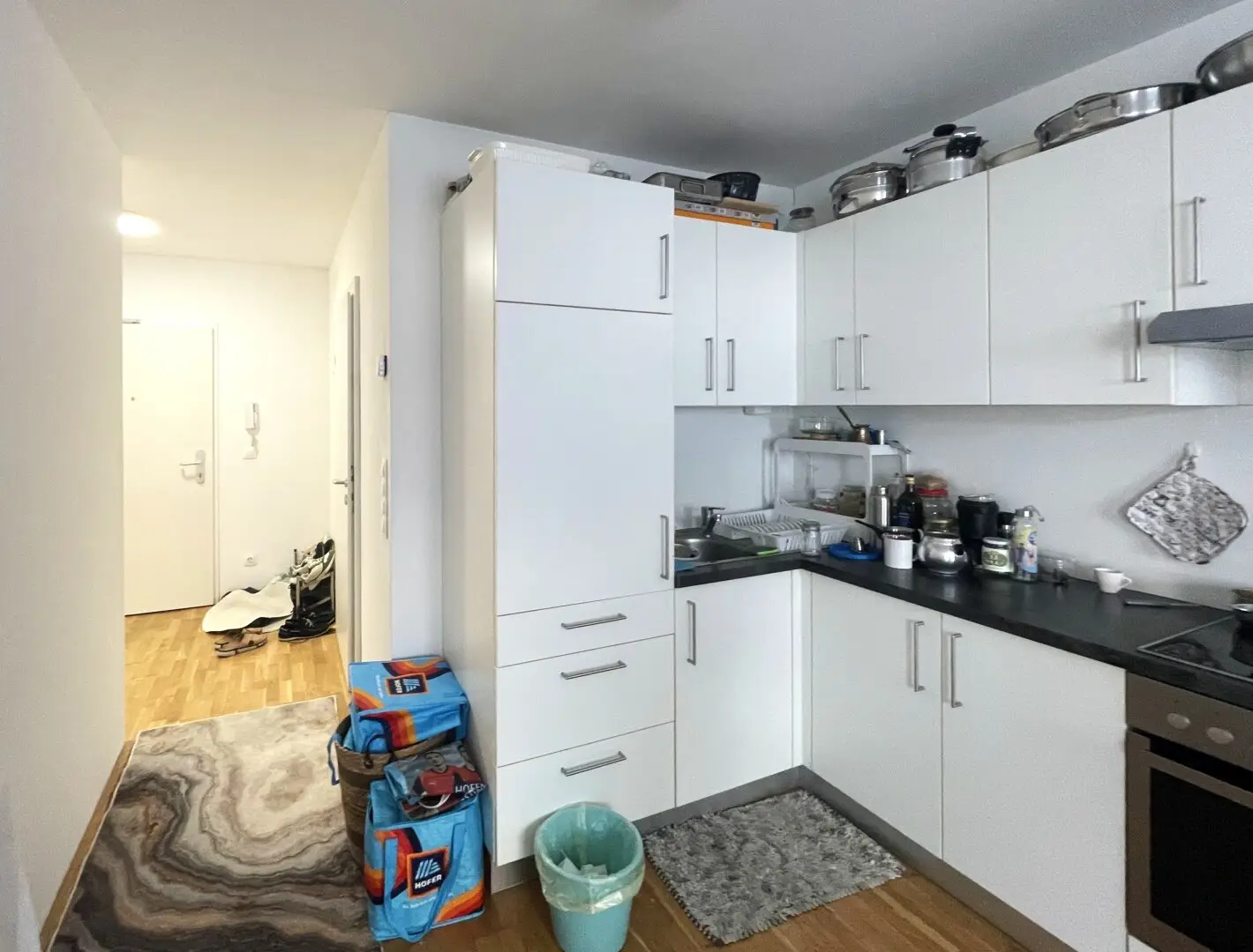 Vermietete 2-Zimmer-Wohnung mit Balkon und Parkplatz – ideal als Vorsorge!