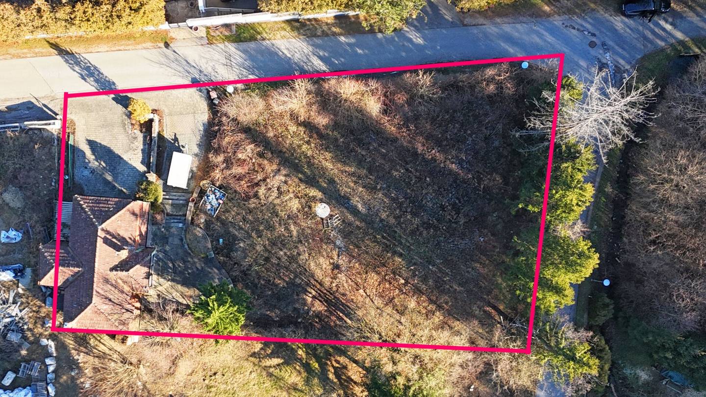 Südhang mit Althaus in bester Lage am Bartberg
