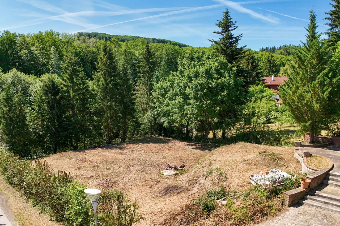 Südhang mit Althaus in bester Lage am Bartberg