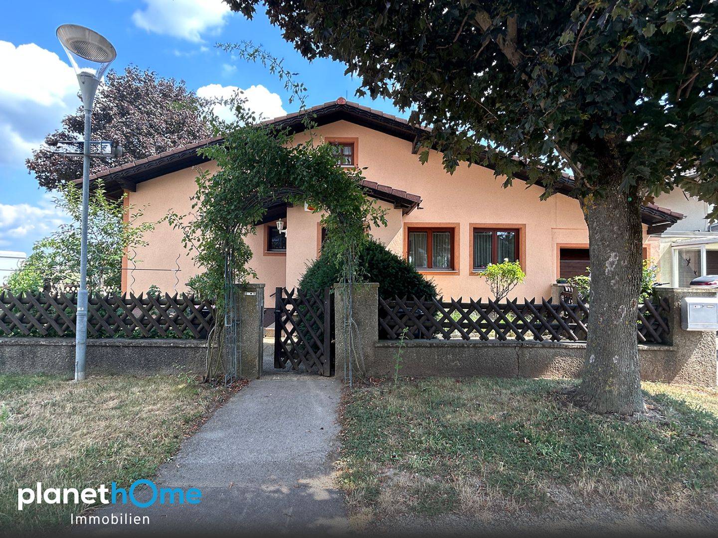 Harmonisches Zuhause mit sonnigem Garten Familienwohnung