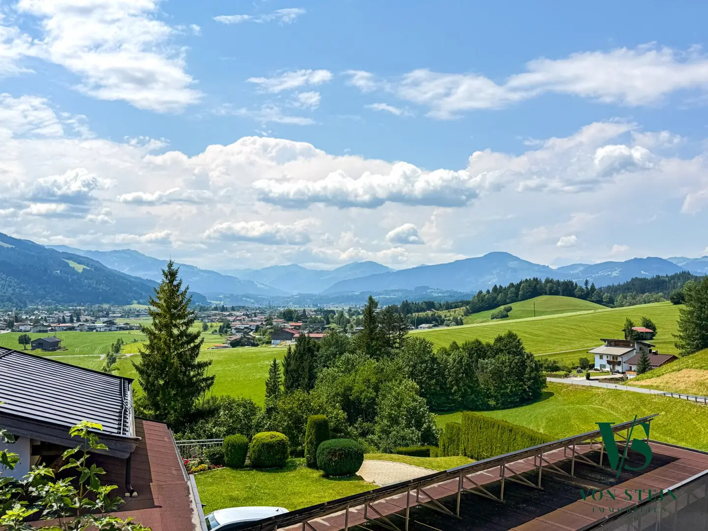 Alpiner Wohntraum nahe Kitzbühel – exklusive Dachgeschosswohnung mit Panoramaterrasse und Hornblick
