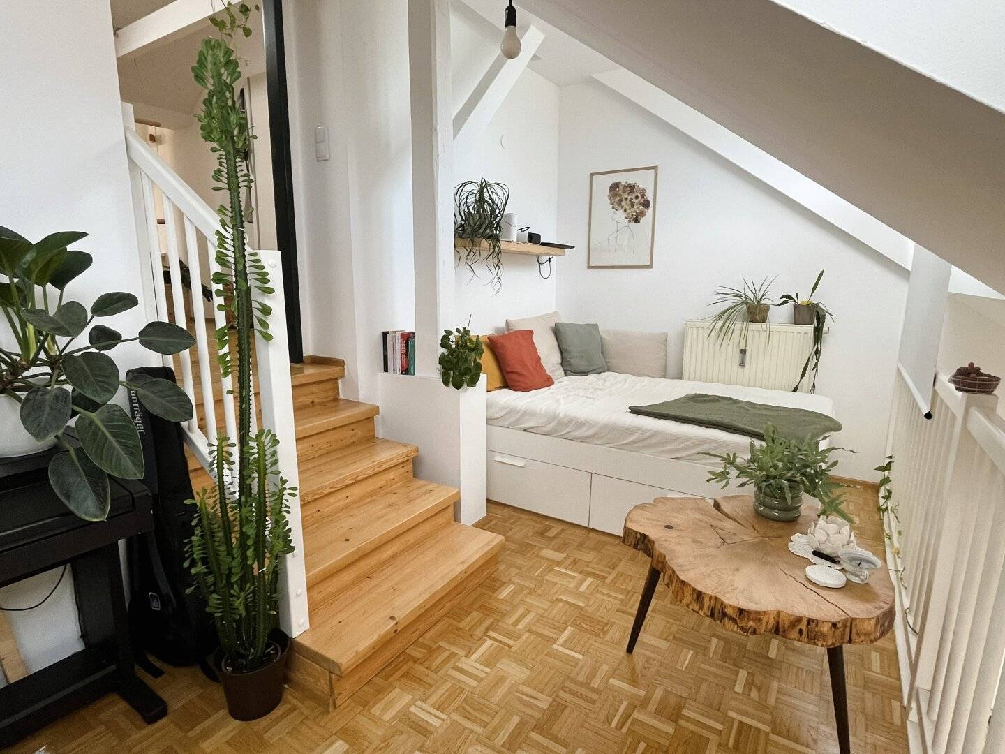 Beautiful 2-room gallery apartment with balcony in quiet Graz city centre location