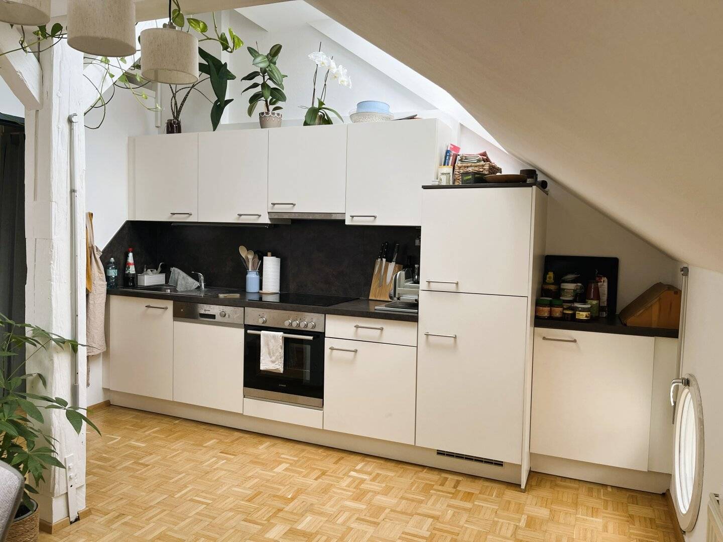 Beautiful 2-room gallery apartment with balcony in quiet Graz city centre location