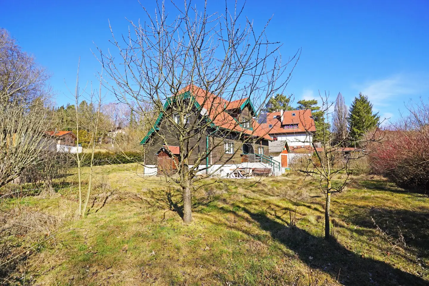 Building plot in idyllic green setting in the Irenental divisible with developer suitability