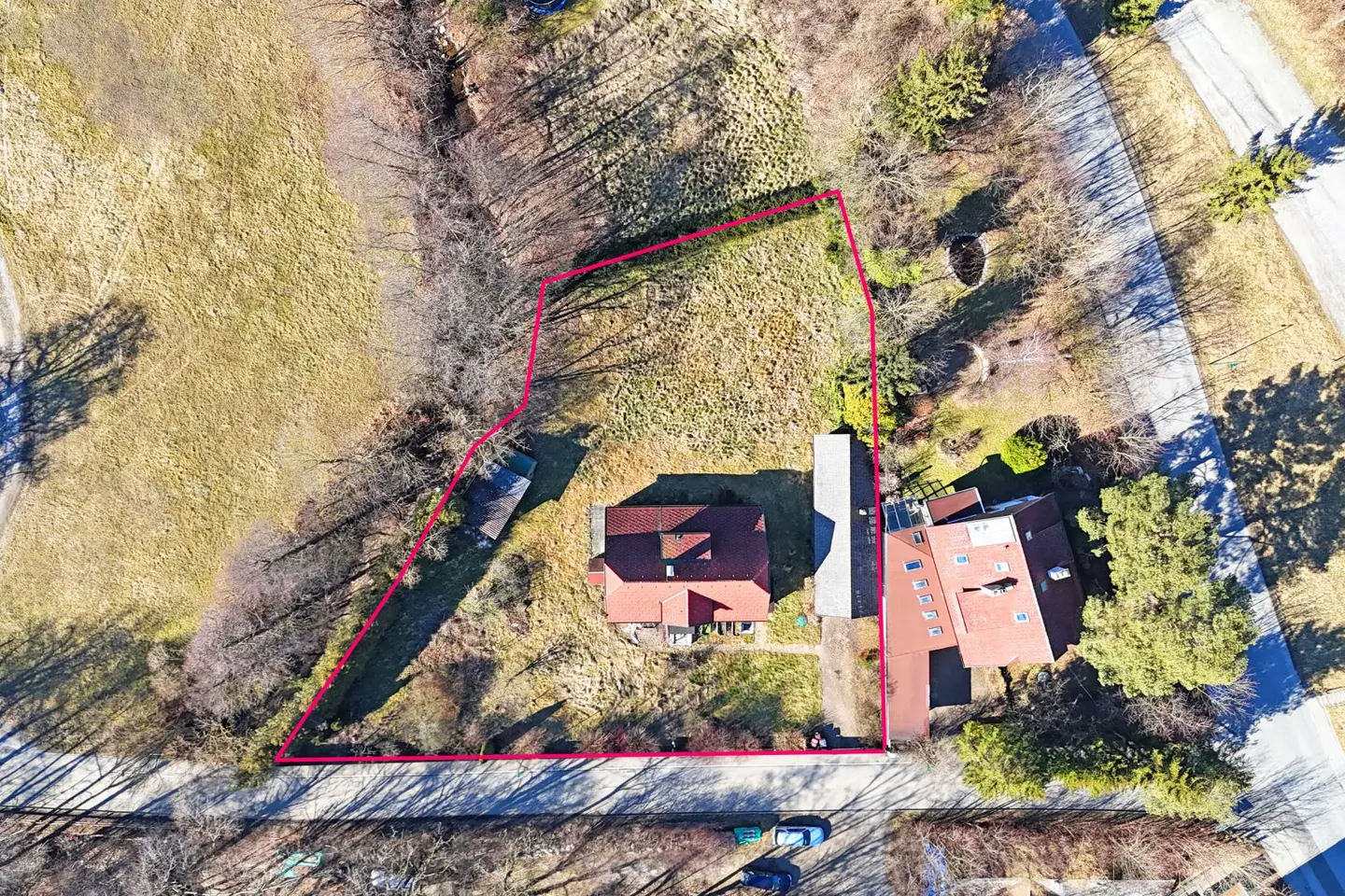 Building plot in idyllic green setting in the Irenental divisible with developer suitability