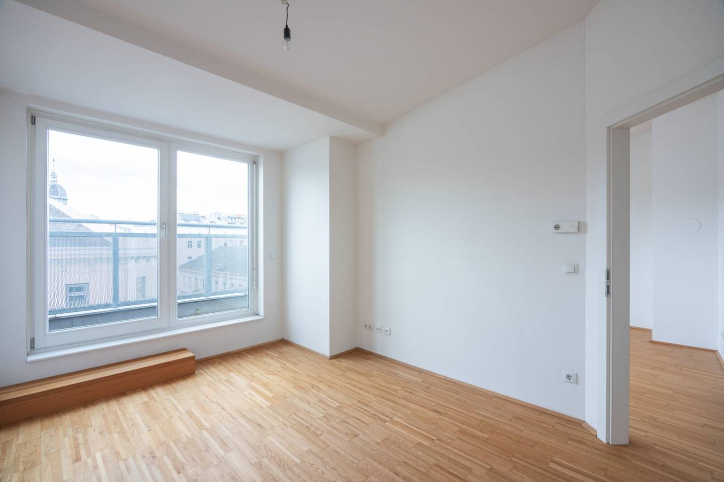 Modern Attic Apartment with South Terrace in 1170 Vienna – 45m²
