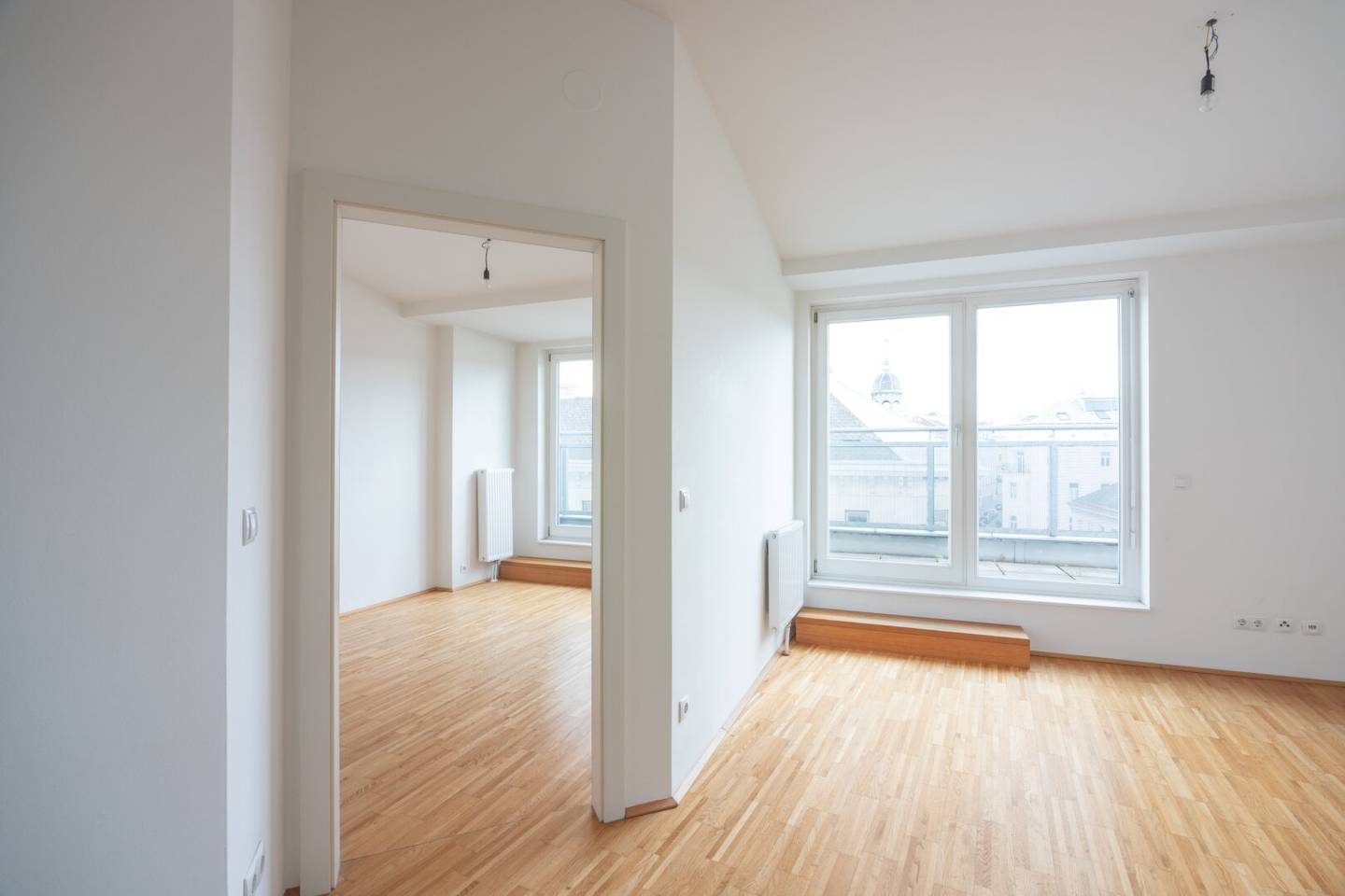 Modern Attic Apartment with South Terrace in 1170 Vienna – 45m²