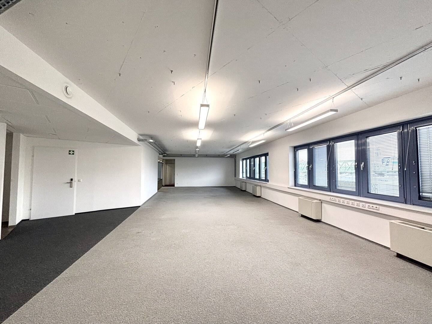 1150! Bürofläche  mit optimaler Anbindung Nahe U4/U6/Station Längenfeldgasse!