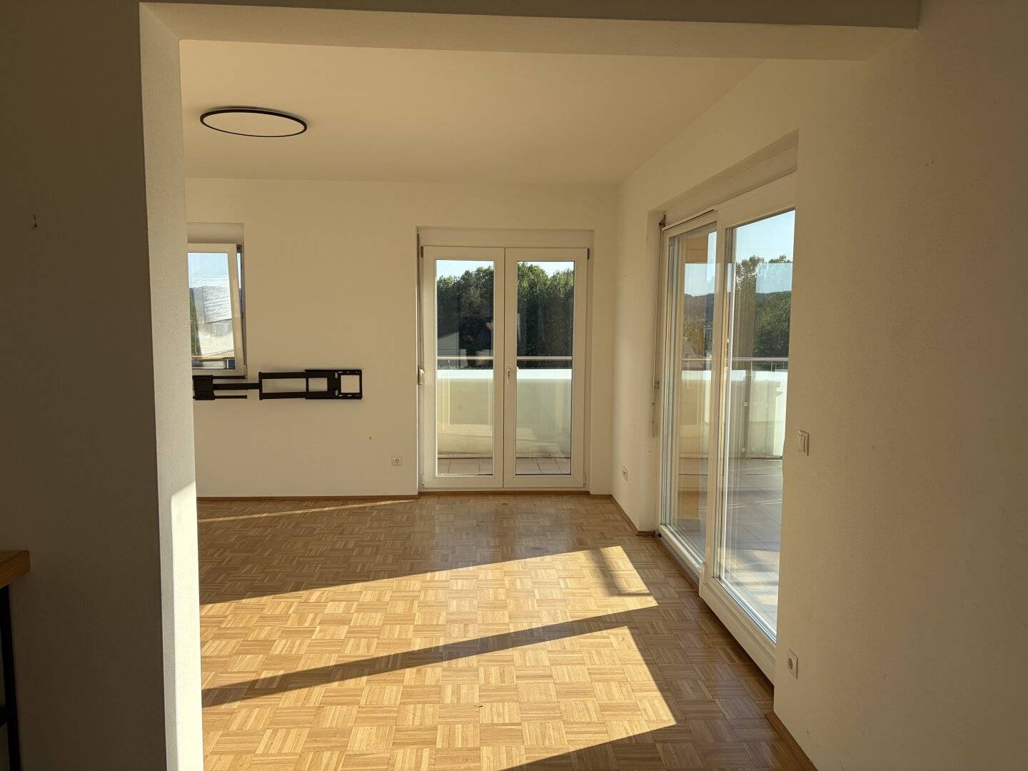 Modern 2-room apartment (second occupancy) with Schöckl view &amp; BORA kitchen