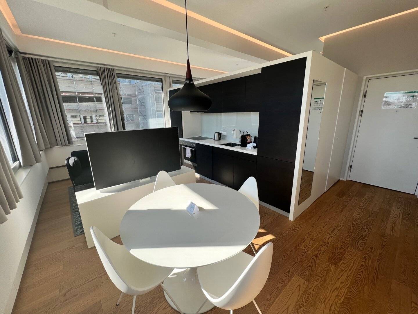 PHILS PLACE: APPARTEMENT in Kurzzeitvermietung via Poolvertrag, 3 STOCK