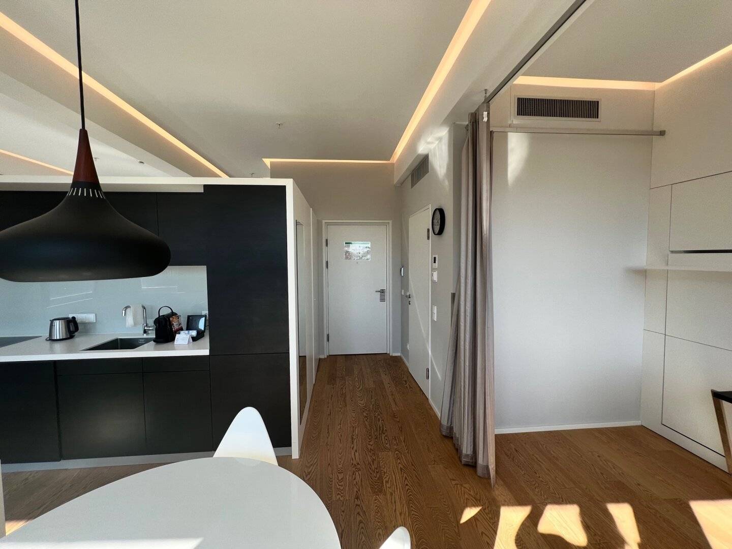 PHILS PLACE APARTMENT in short term rental via pool contract, 3rd floor