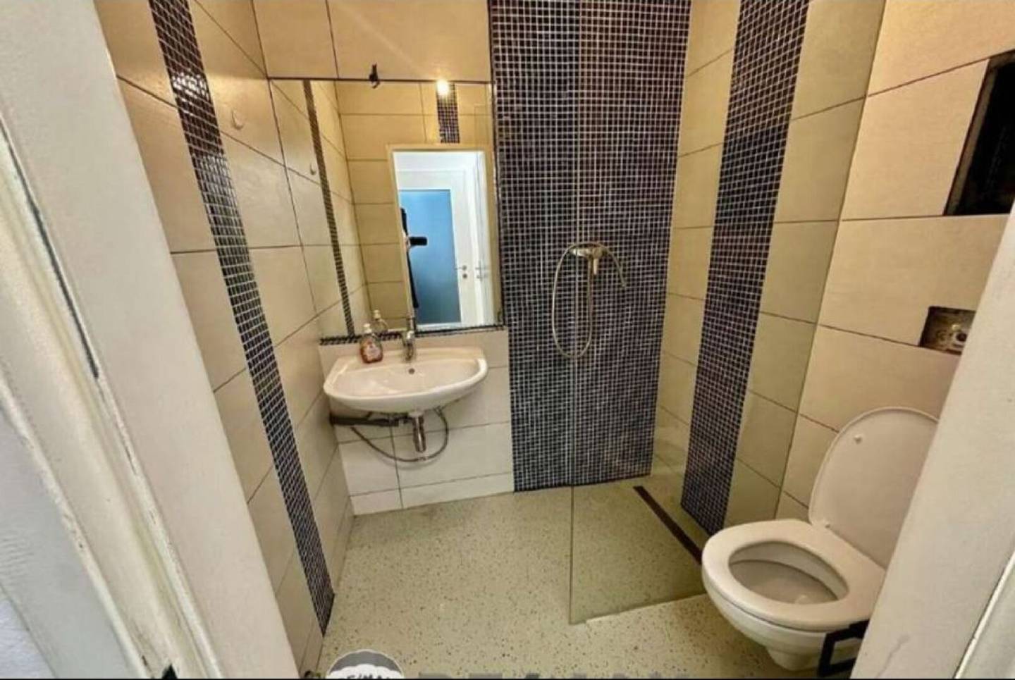 Charmantes Büro in Ruhelage am Saarplatz