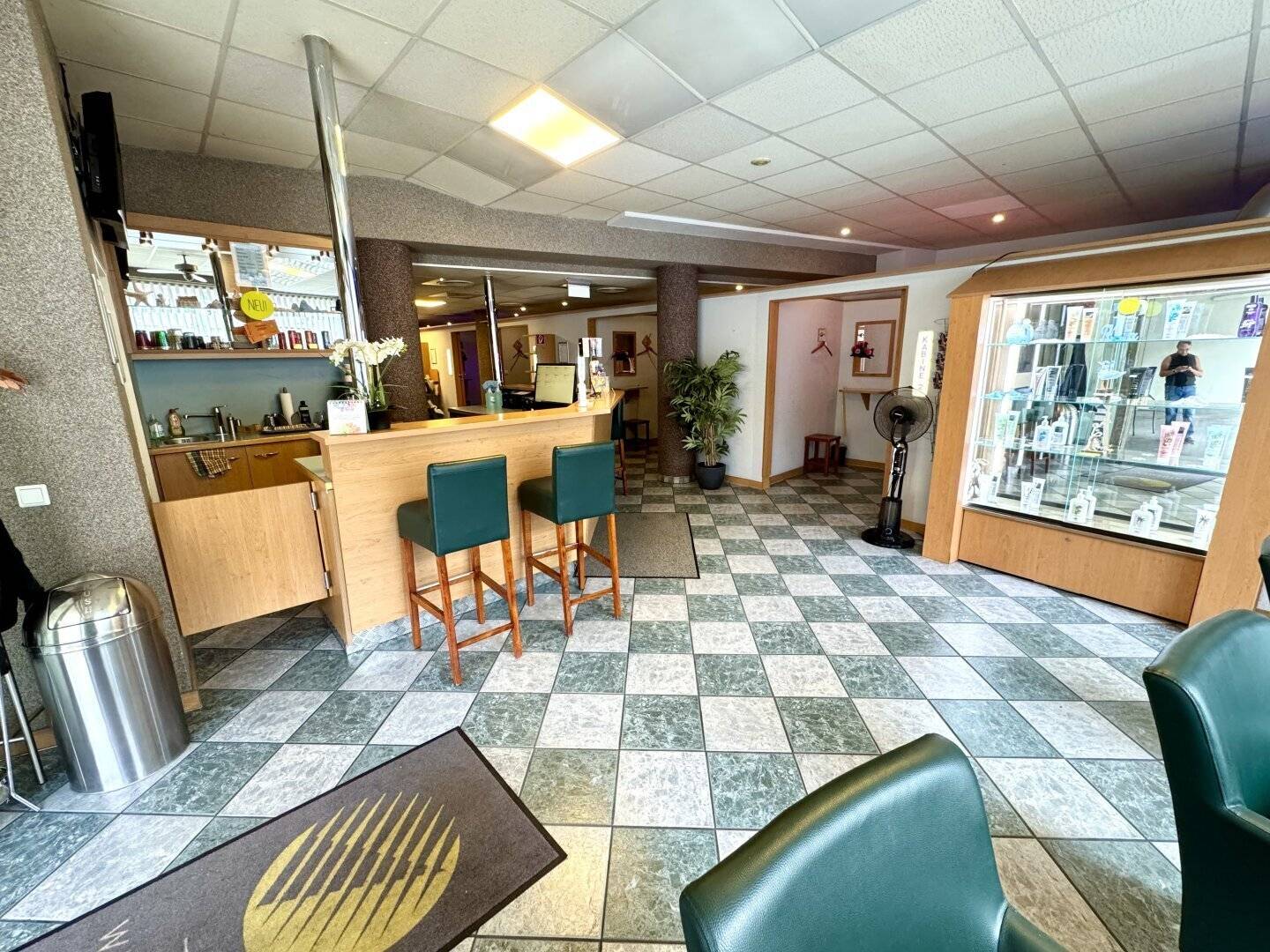 Attraktives Geschäftslokal mit ca. 194 m² – flexible Raumaufteilung, top Frequenzlage im 17. Bezirk!