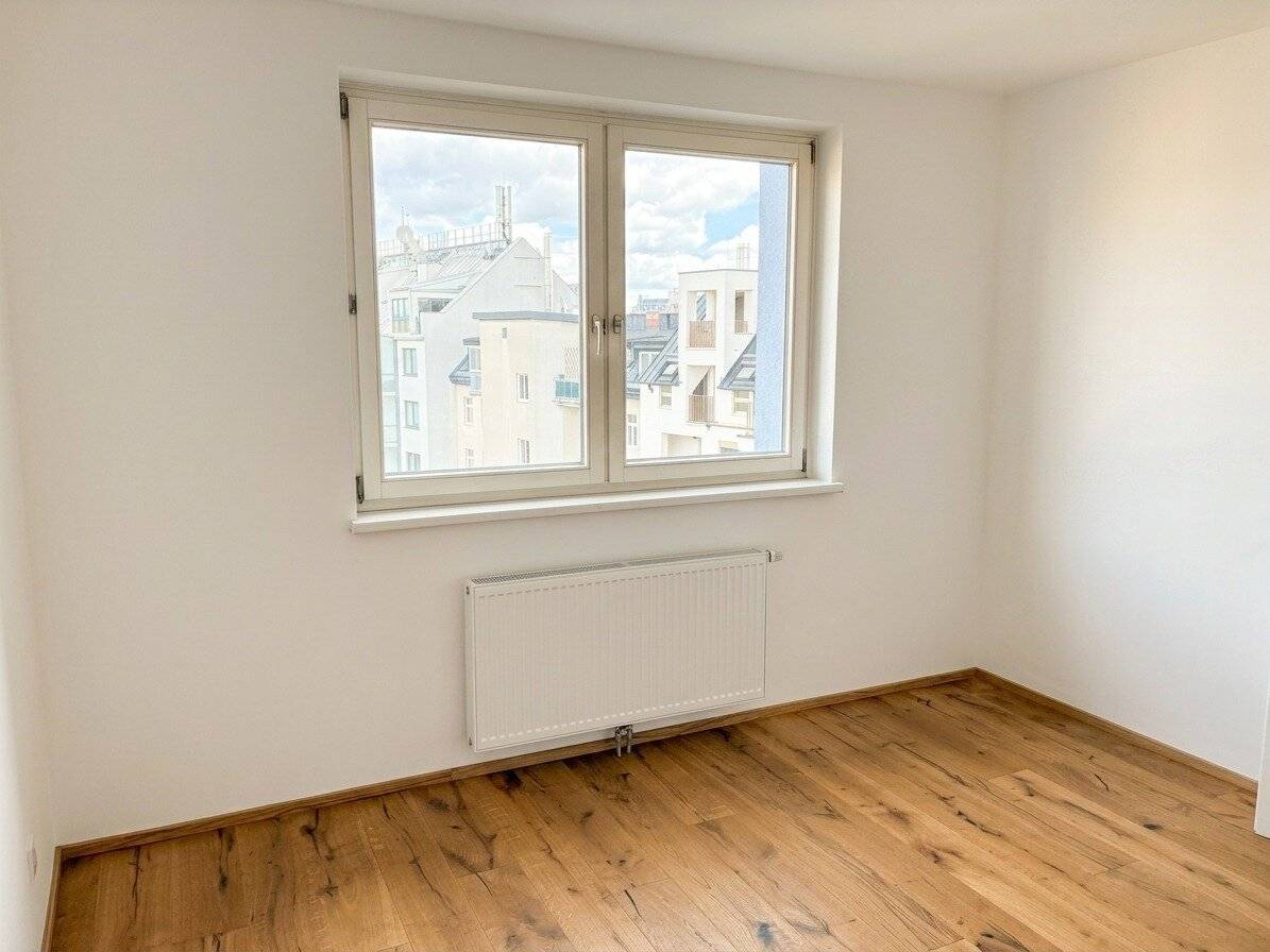 NEU SANIERT - ERSTBEZUG - 2 ZIMMER
