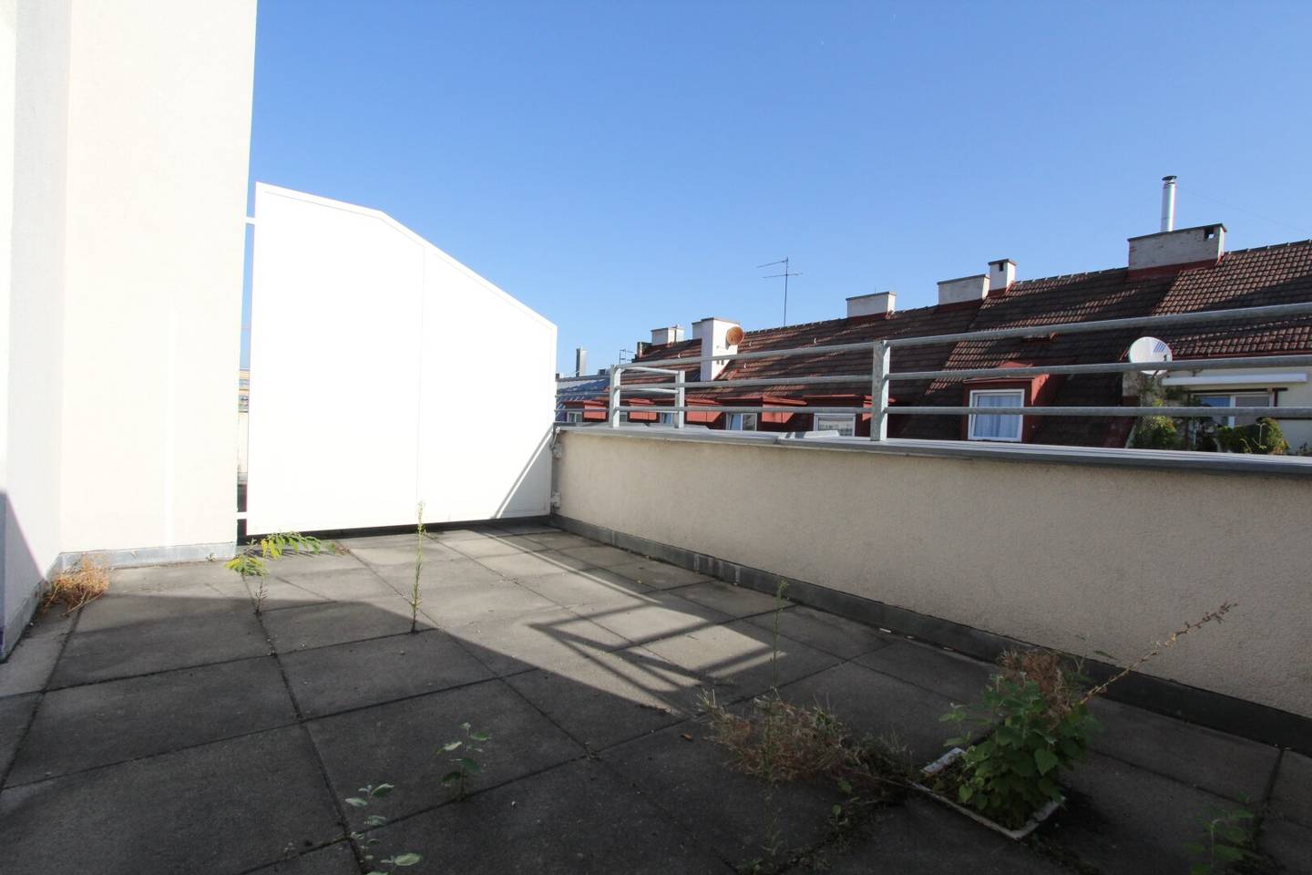 MODERNES 1-ZIMMER-BÜRO-MIT-GROSSER-TERRASSE-NÄHE-BAHNHOF-FLORIDSDORF-21.BEZIRK!