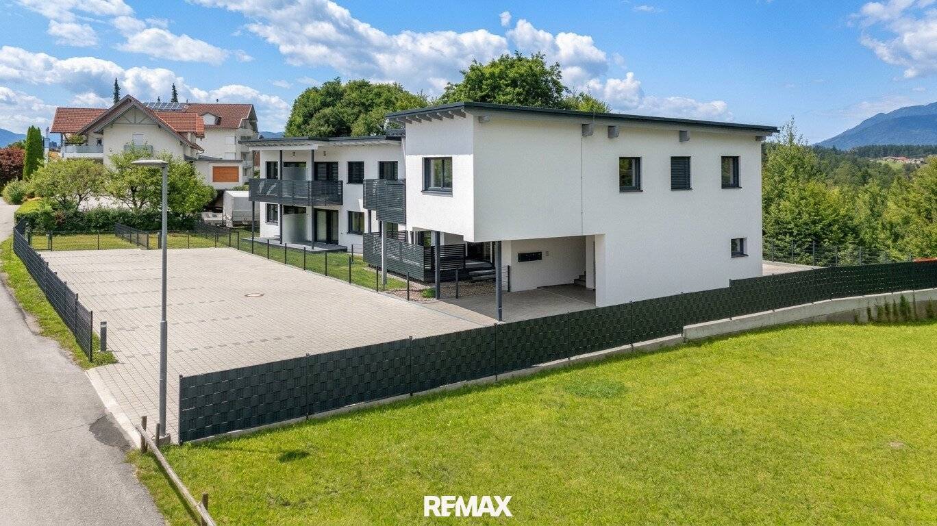Top income building in first occupancy with 7 residential units including terrace and garden at Faaker See: Stable yield with clear appreciation potential