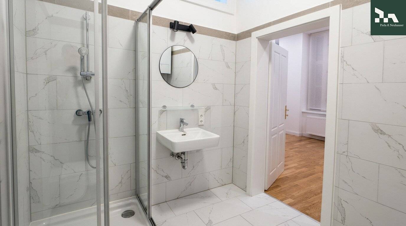 First occupancy after general renovation | 3-room apartment in prime location