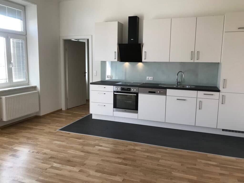 Nice 4-room apartment with south-facing balcony