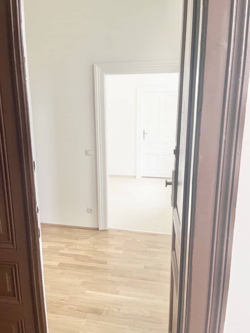 Spacious open-ended 3-room period apartment with 98 m² - Near U4 Pilgramgasse