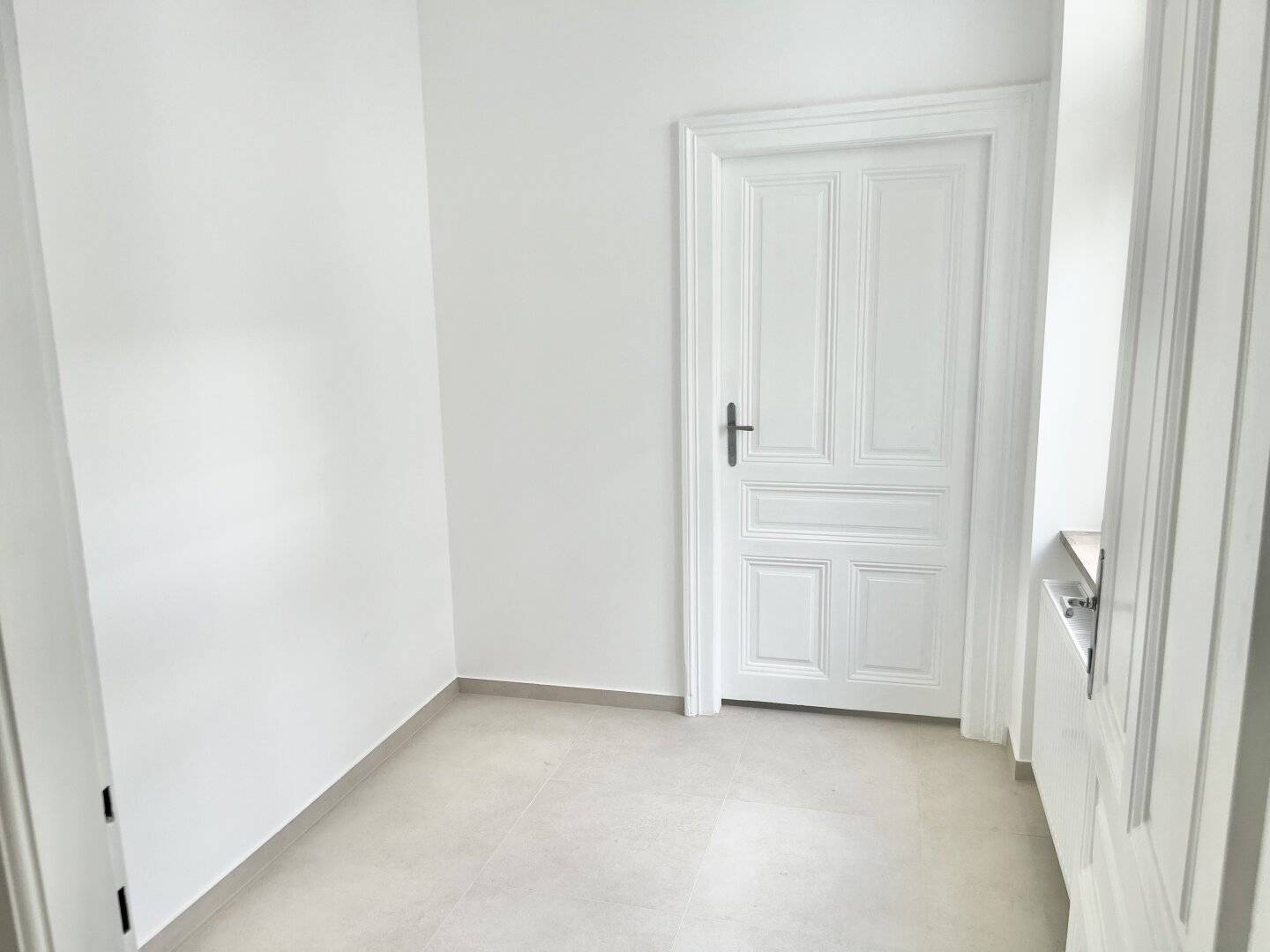 Spacious open-ended 3-room period apartment with 98 m² - Near U4 Pilgramgasse