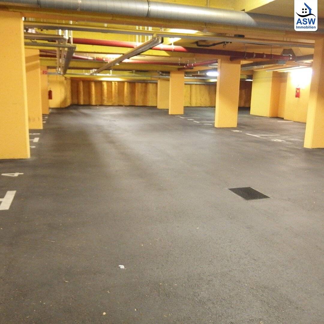 Garage parking spaces in Beckmanngasse 27