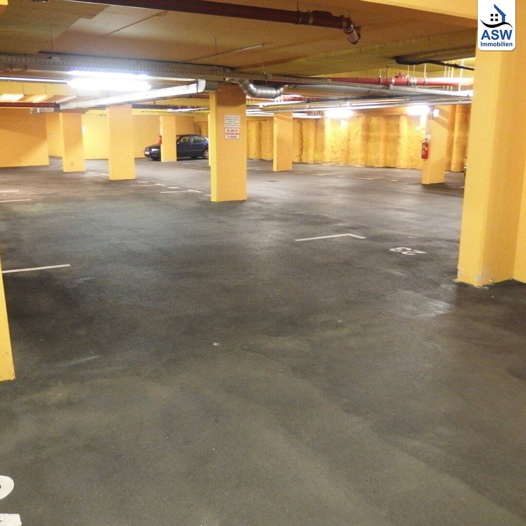Garage parking spaces in Beckmanngasse 27