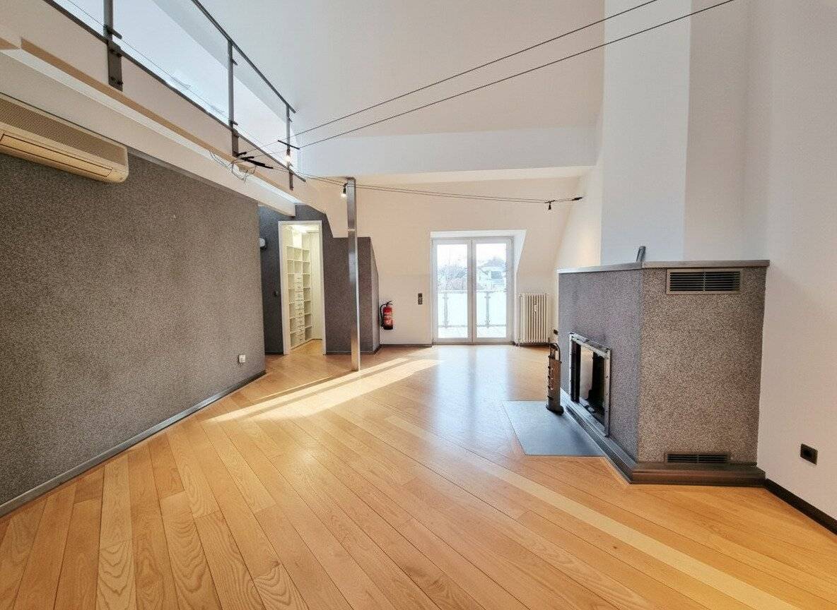 113 m² living space | 2 terraces | fireplace | immediately available