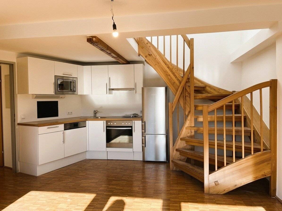 Gemütliche Dachgeschosswohnung mit Balkon und ruhiger Dachterrasse in zentraler Grazer Lage