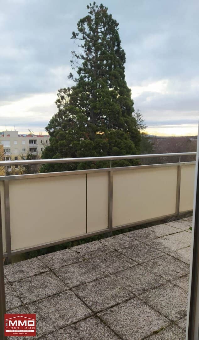 Attic apartment with terrace in central location in Baden