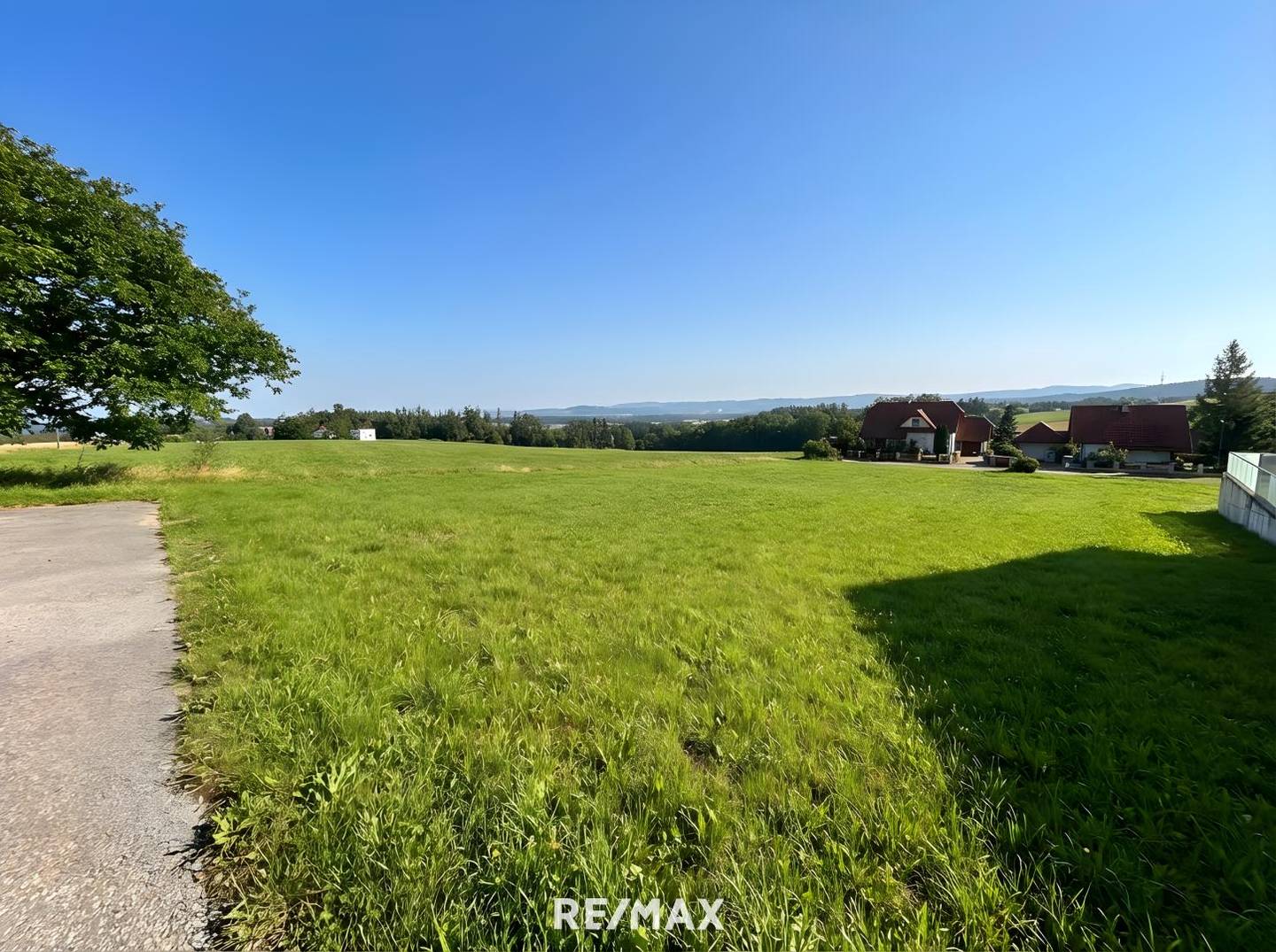 Aussichtsreiche Hanglage ideal für Wohnung