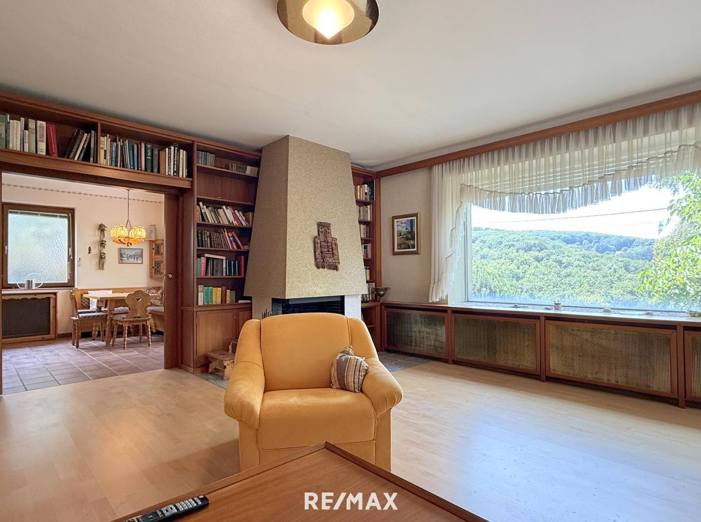 Bright family apartment with garden and sauna