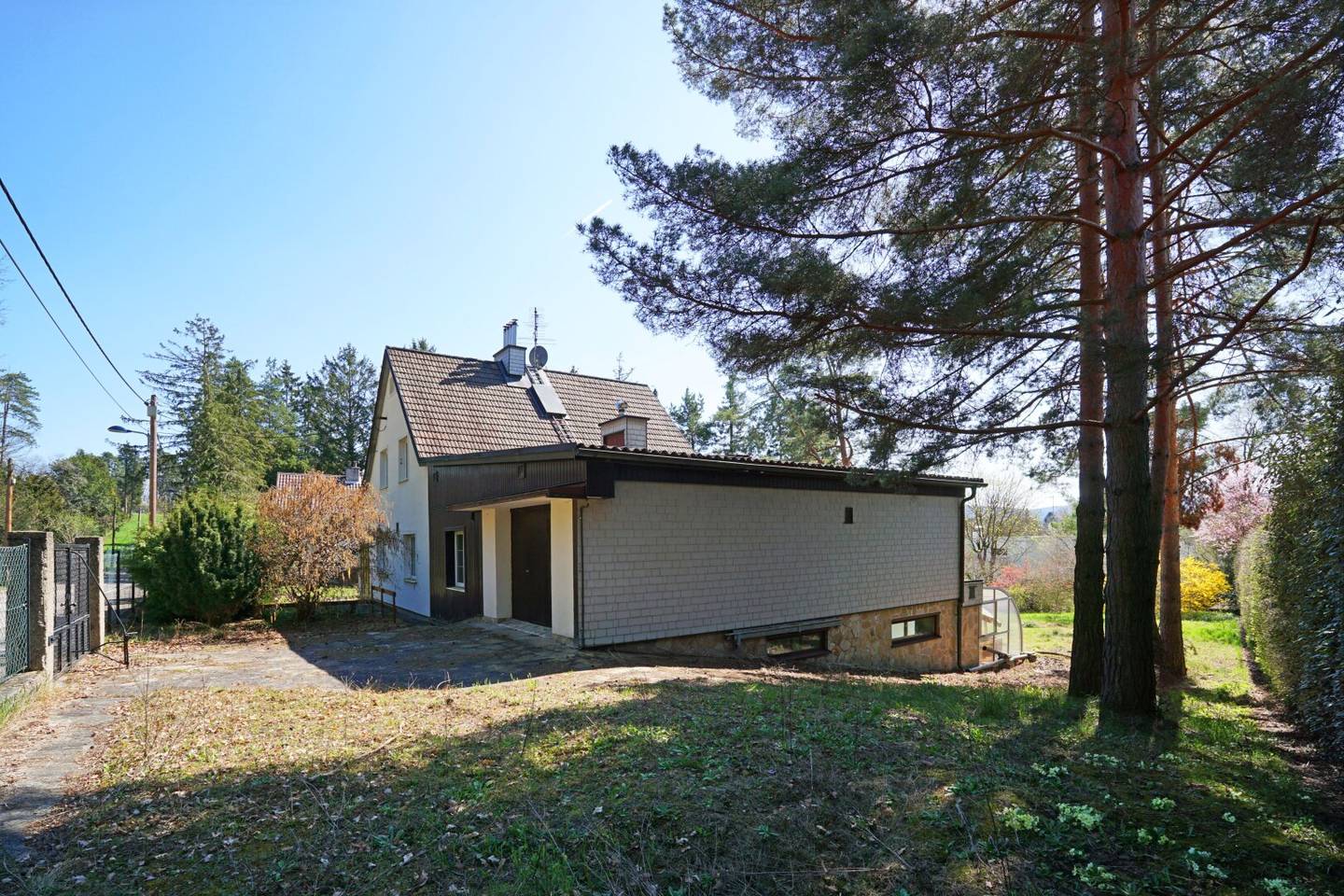 Grundstück in Wien Waldrandruhelage, 1.514 m² Baugrund Eigenheim