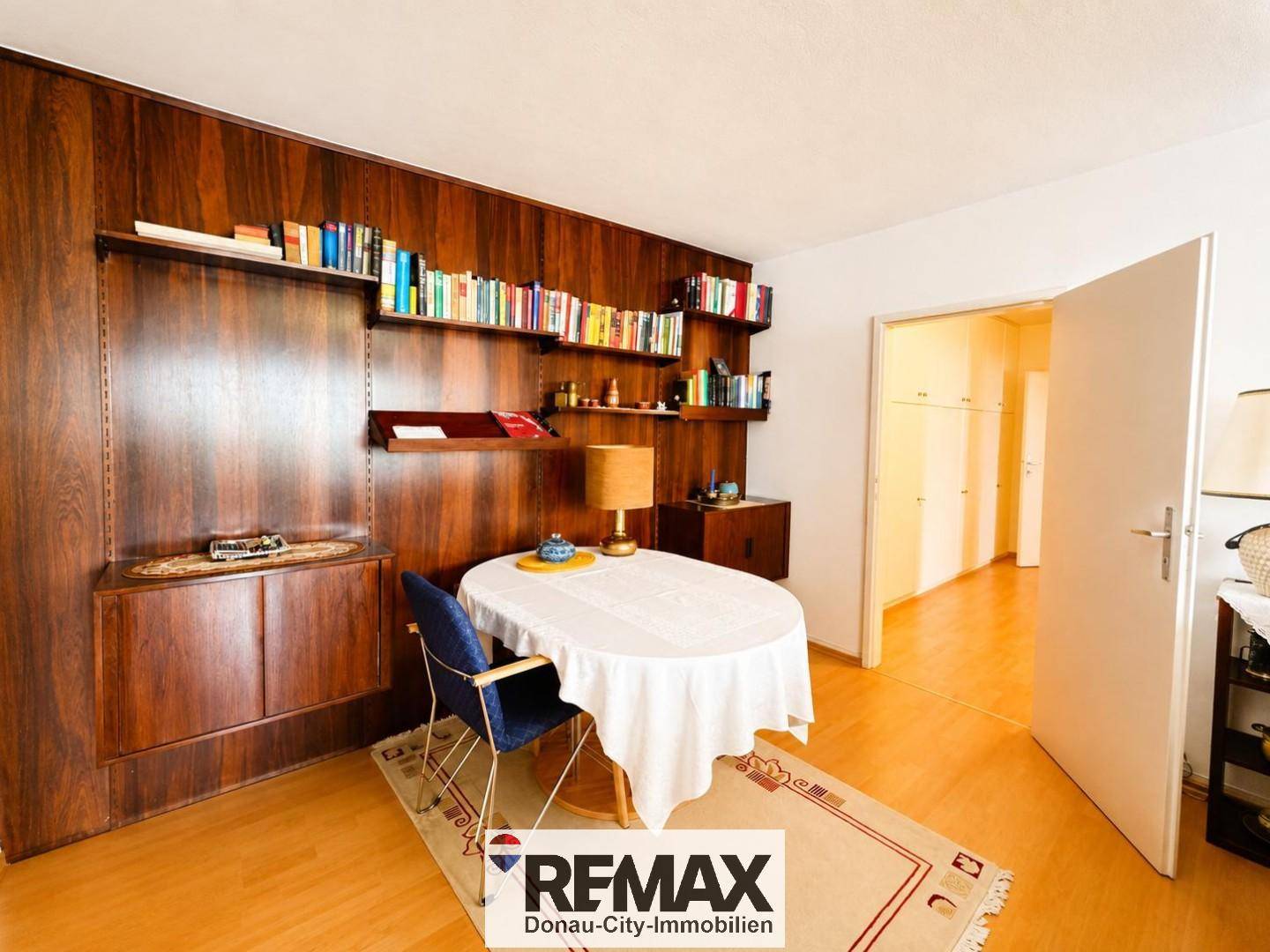 Ruhige Wohnung zur Innenhofseite mit Balkon und Lift