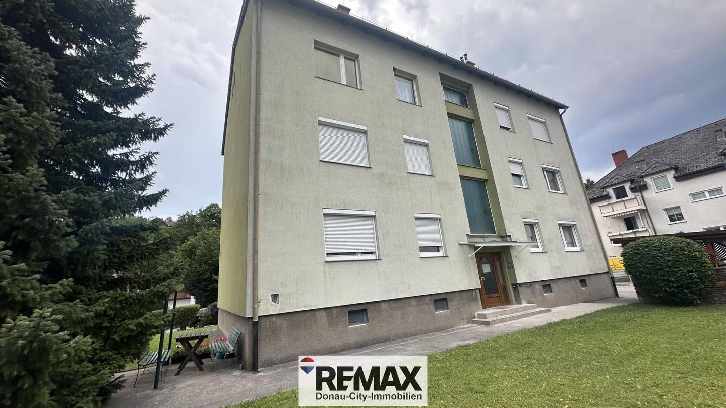 Zentrumsnahe Wohnung mit Loggia und praktischem Grundriss