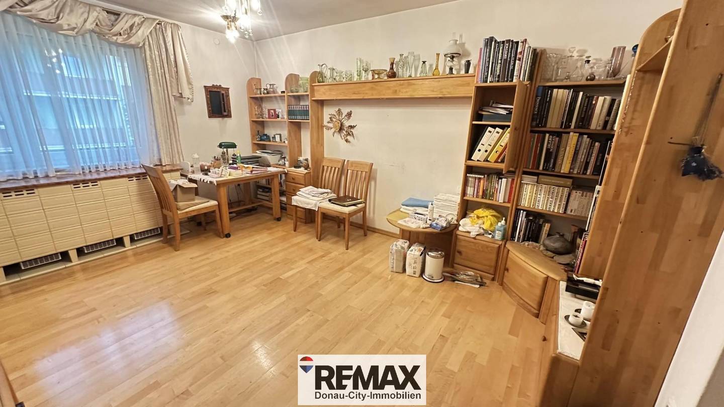Zentrumsnahe Wohnung mit Loggia und praktischem Grundriss