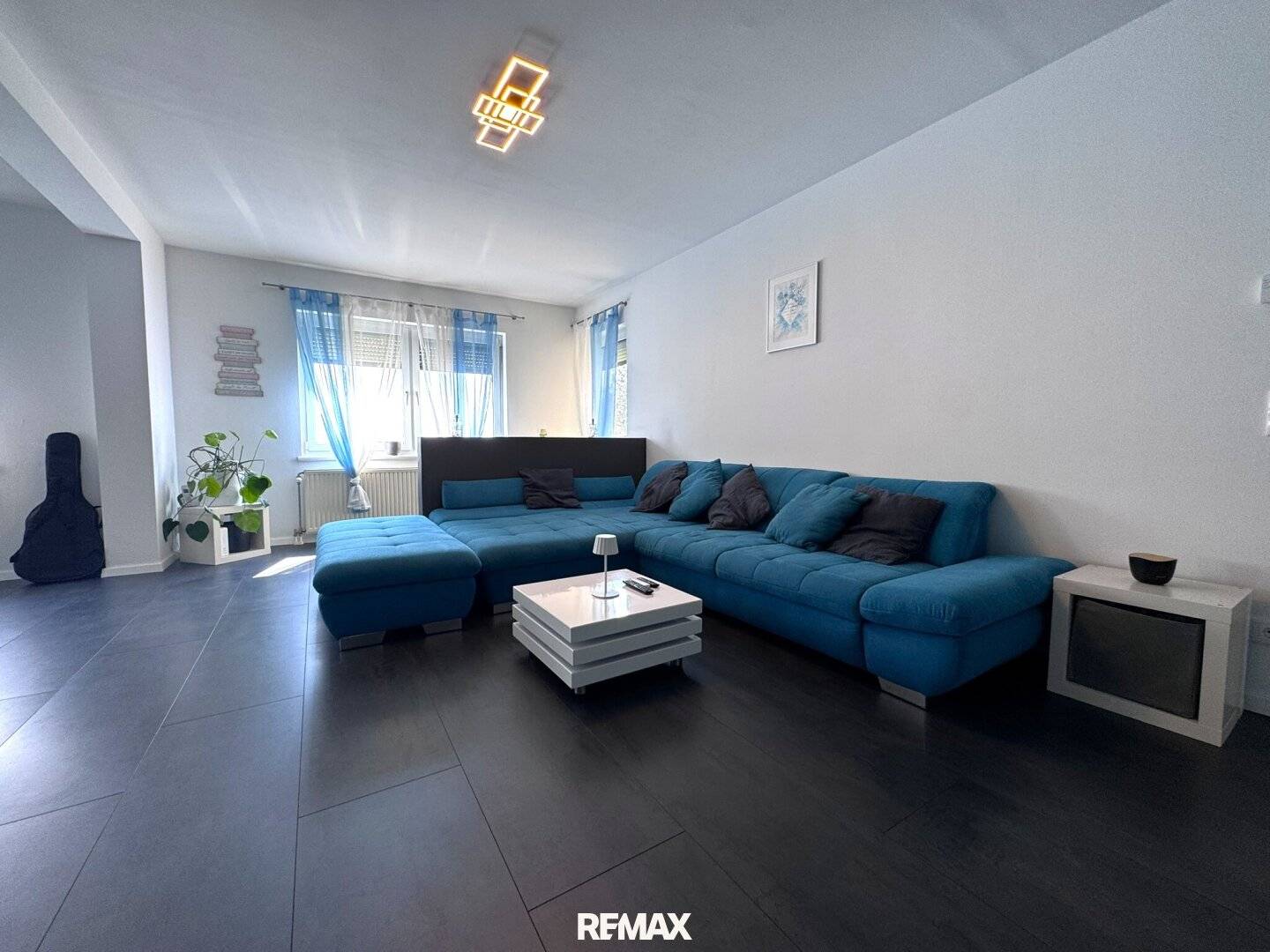 Großzügige Eigentumswohnung in Hornstein, 125m², Loggia, Garage, top Ausstattung!