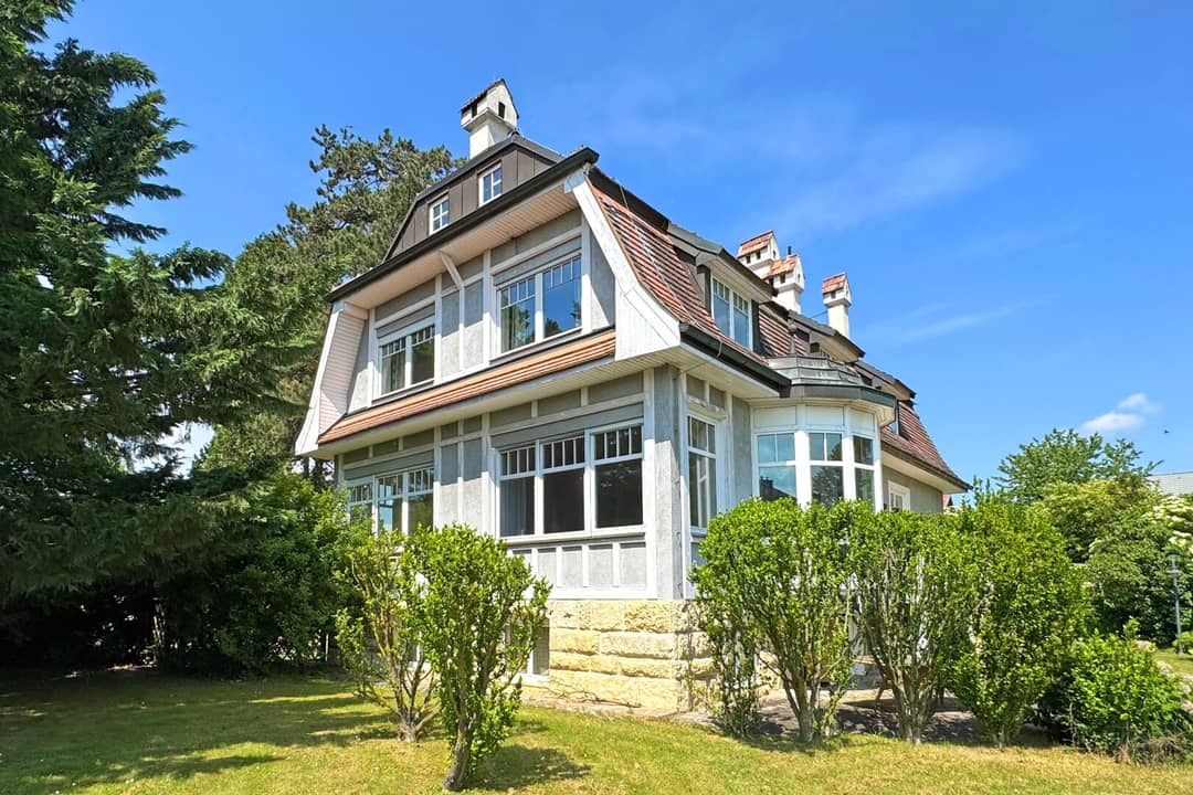 Herrschaftliche Villa aus der Gründerzeit auf großzügigem Parkgrundstück