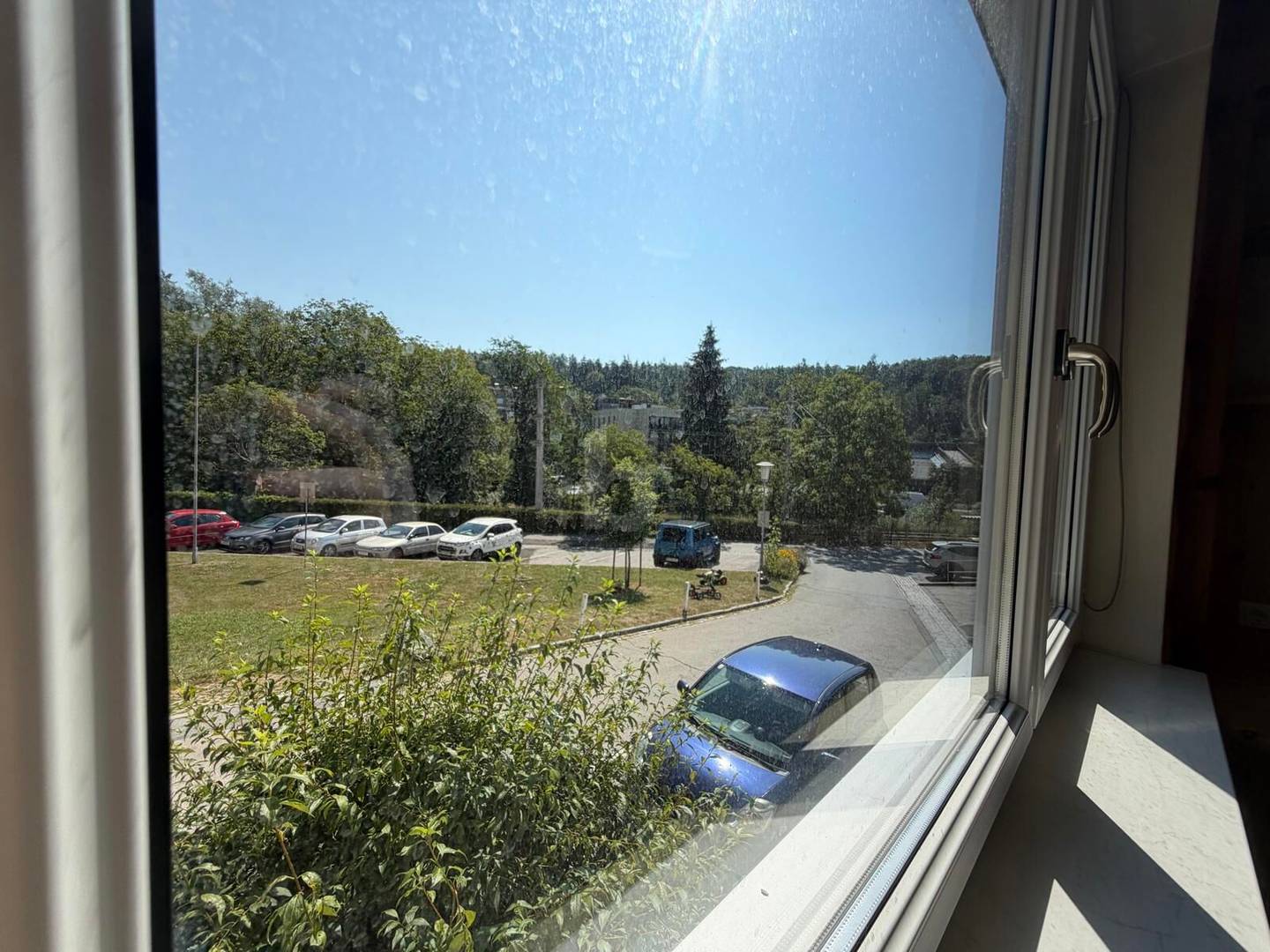 Bright Wohnung with balcony near the forest