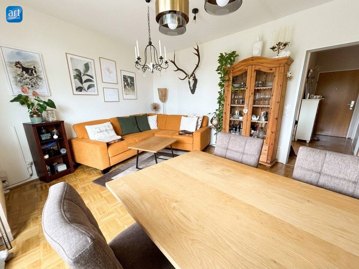 Cozy 3 room apartment with balcony and underground parking space near the old town Salzburg