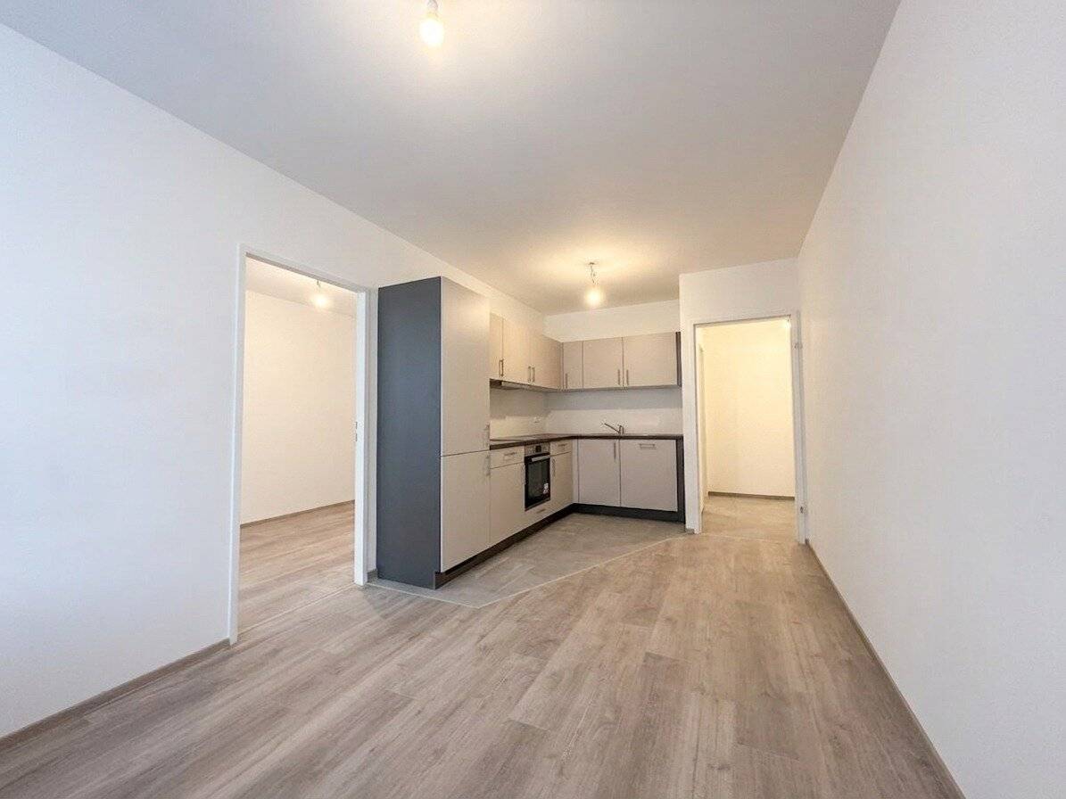 Only a few steps to U4 U6 Längenfeldgasse! New 2-room apartment with cooling